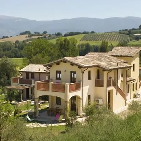 Aparthotel Borgo Le Capannelle 4*